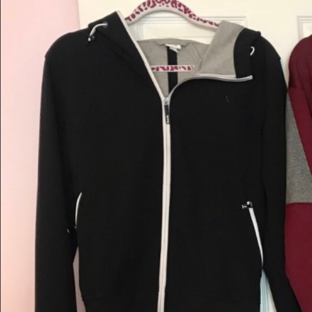bench. Active Jacket with Hood